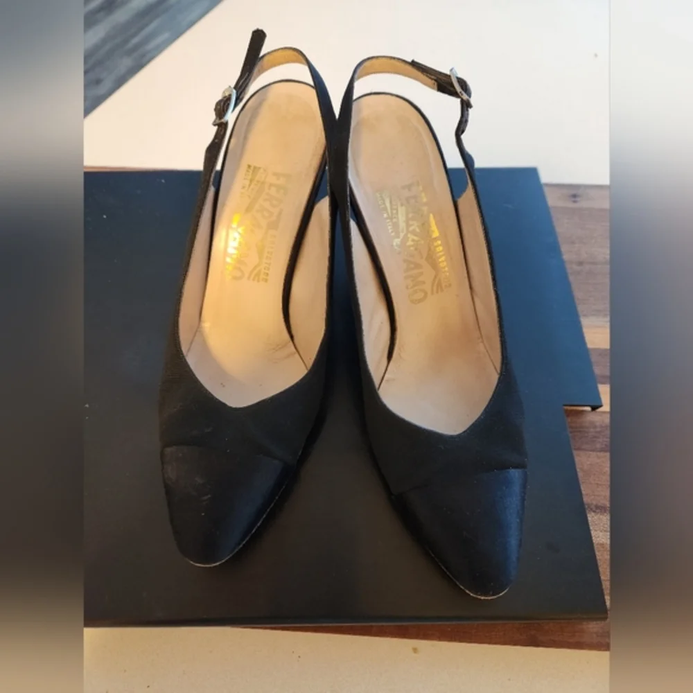 Salvatore Ferragamo‎ heels